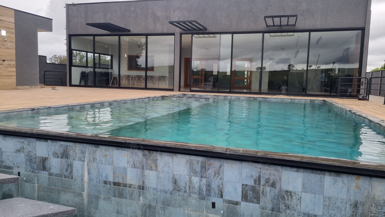 Piscina da Casa de Lazer Grupo JH